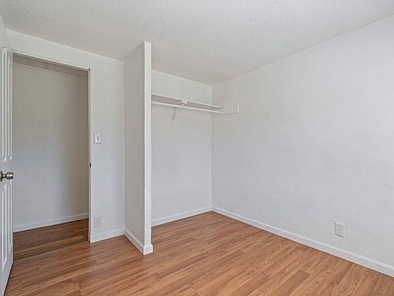 5th image of 5445 N Shannon Rd #15