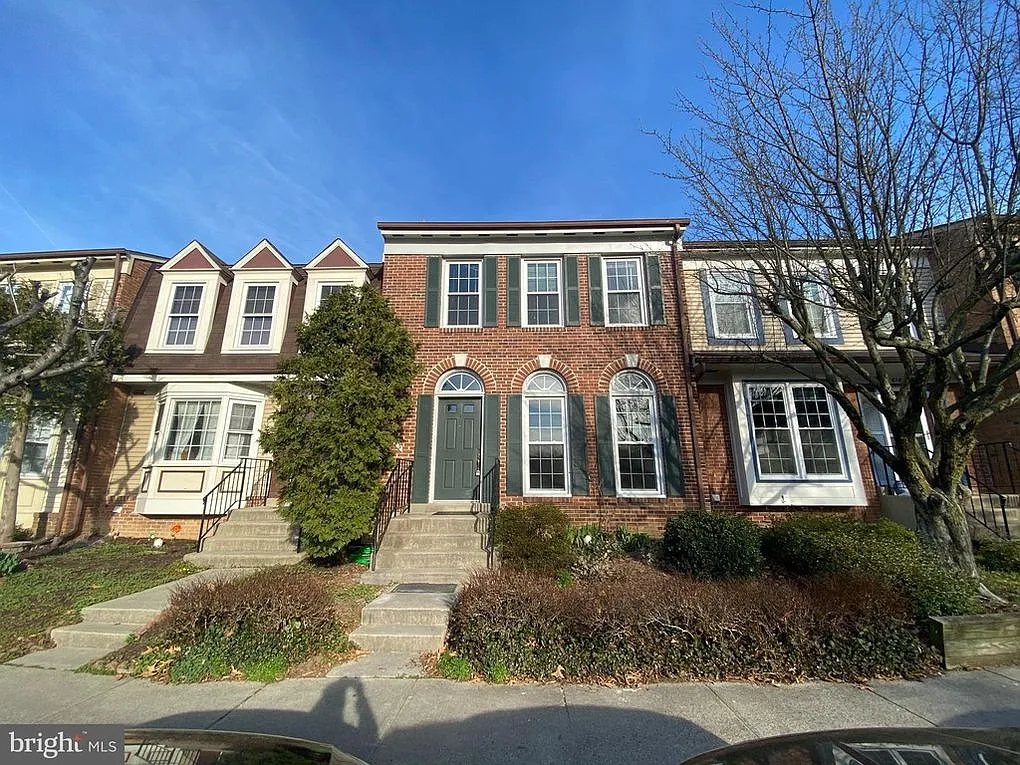 4 bed, 2300 sqft, $3,500 — Photo 1