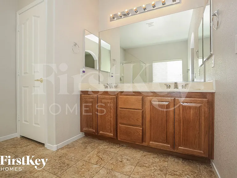 4025 Amberdale Ave — Photo 12