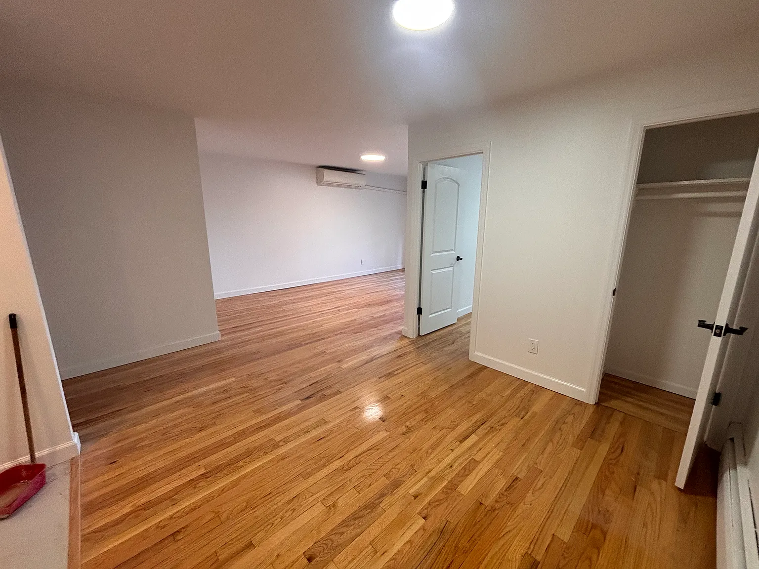 3 bed, 1200 sqft, $3,100 — Photo 3