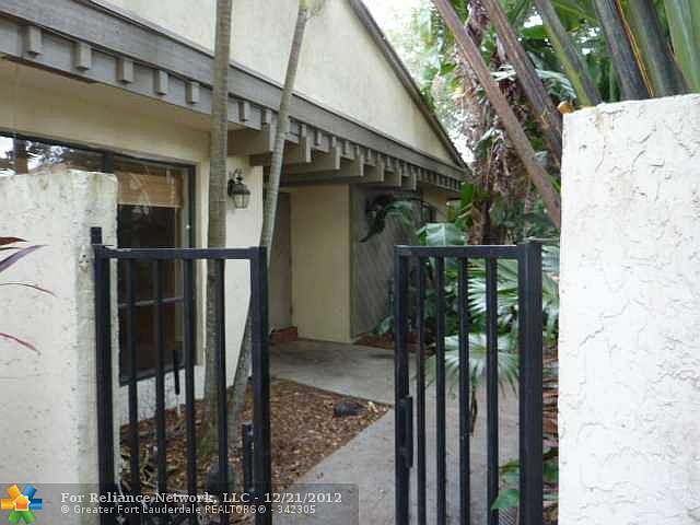 1st image of 440 NW 78th Ave
