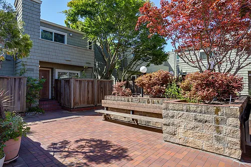 256 State St #9 Photo 1