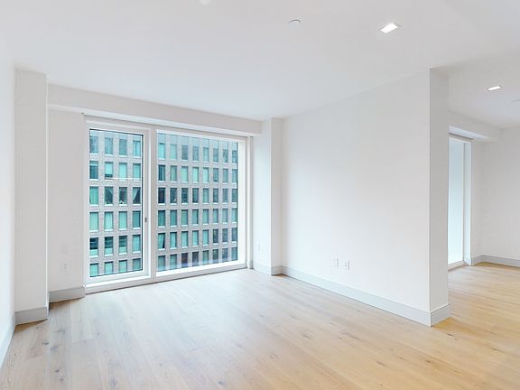 4th image of 101 W 14th St #5B