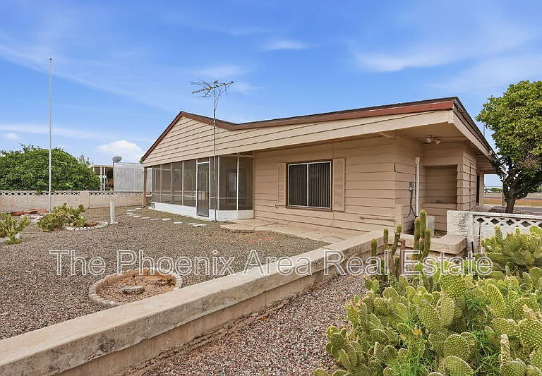 2431 N Higley Rd — Photo 37