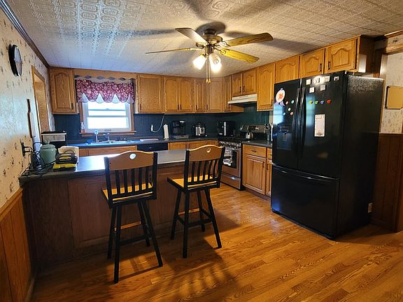 4th image of 272 Fairmount Ave