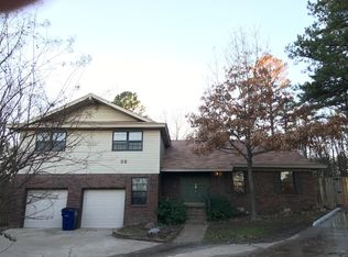 35 Leisurewood Ln, Maumelle, AR 72113