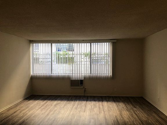 2nd image of 11139 Acama St #105