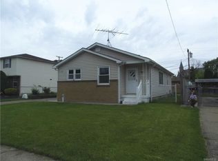 52 Olanta St, Depew, NY 14043