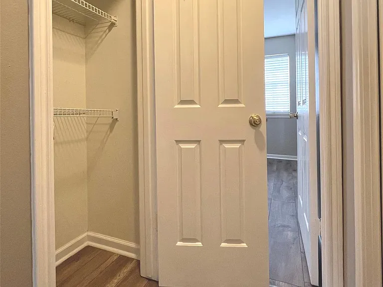 3300 Bellefontaine St #2 — Photo 21