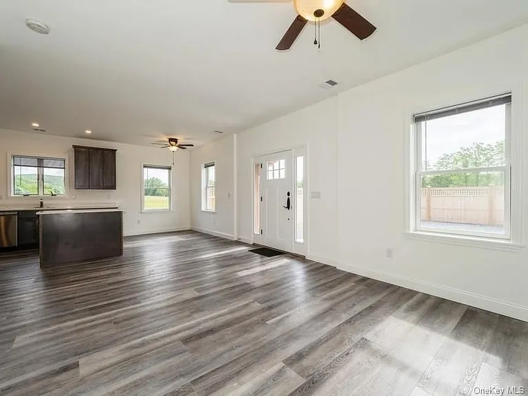 101 Duncan Rd — Photo 11
