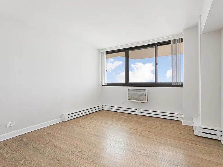 The Duplex Tower — Photo 123