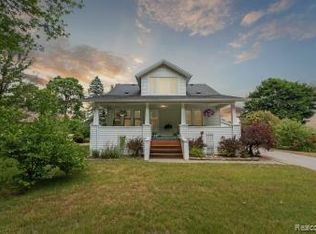 27925 Waltz Rd, New Boston, MI 48164