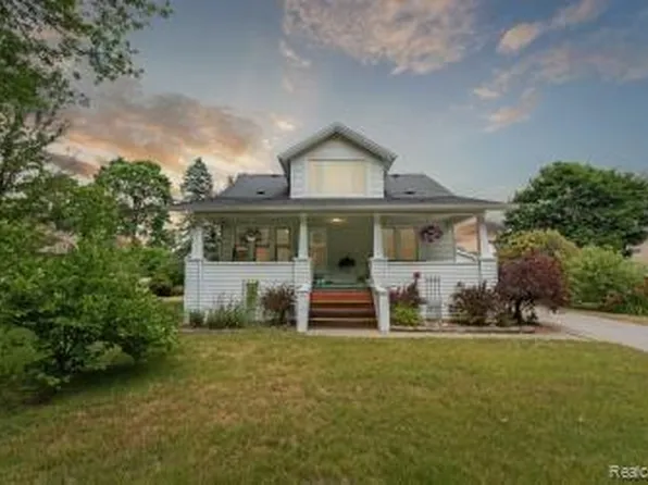 27925 Waltz Rd, New Boston, MI 48164