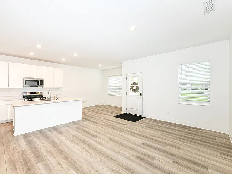 7199 Governors Row S — Photo 10