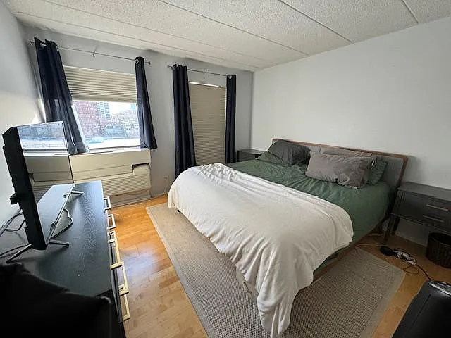 Mater bedroom