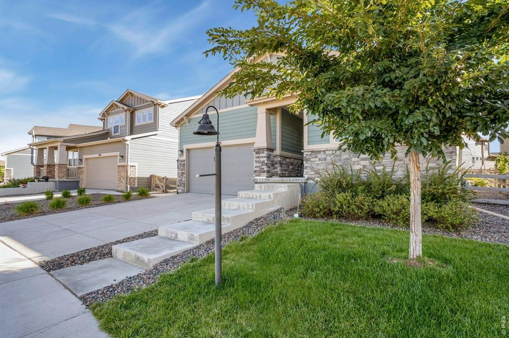 3375 Booth Falls Dr