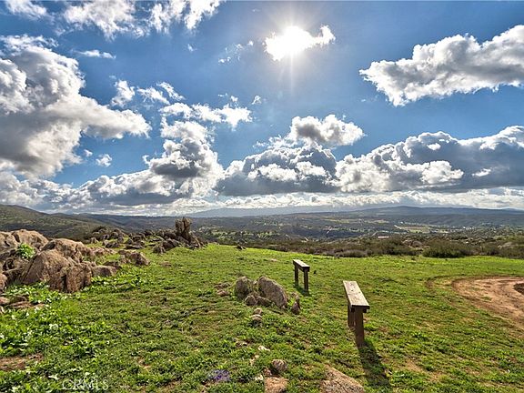 3rd image of 40105 Voyager Rd