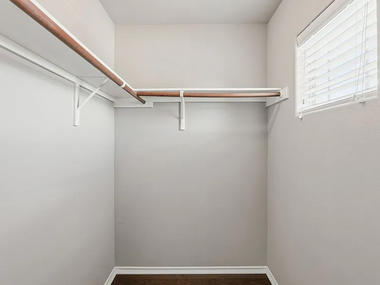 7312 Lookout Bluff Ter — Photo 40