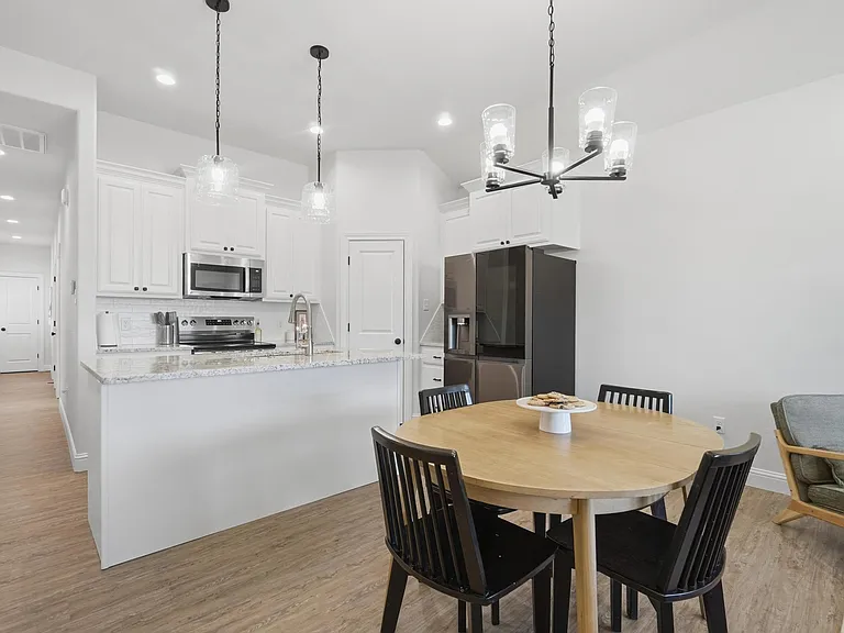 7023 Nikhil Ln — Photo 14