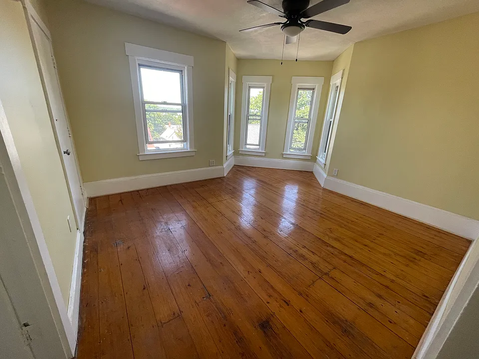 8 Wilson St #3