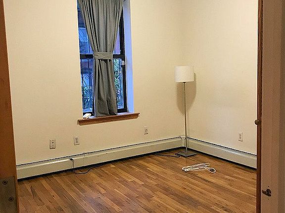 4th image of 83 Hester St #3A