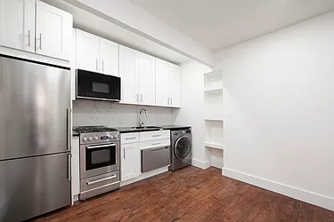 Rented by R New York