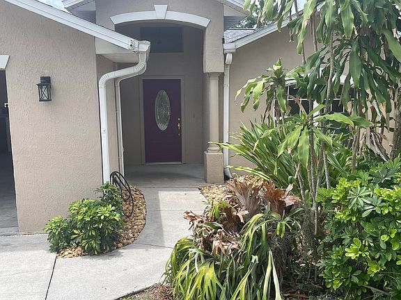 2nd image of 1349 Richmond Dr