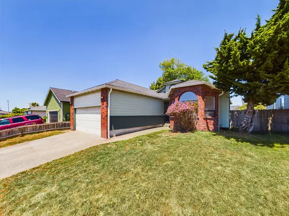 1305 Winchester Ave, McKinleyville, CA 95519