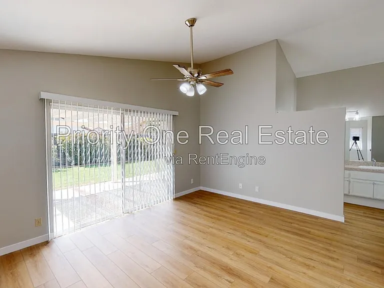 12441 Kestrel St — Photo 18