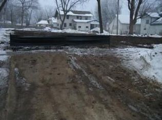 207 N 5th St #1/1, Delavan, WI 53115