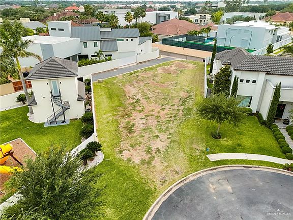 2nd image of 329 Jay Ave