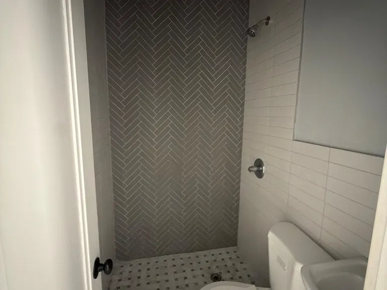 468 Ferry St #1 — Photo 7