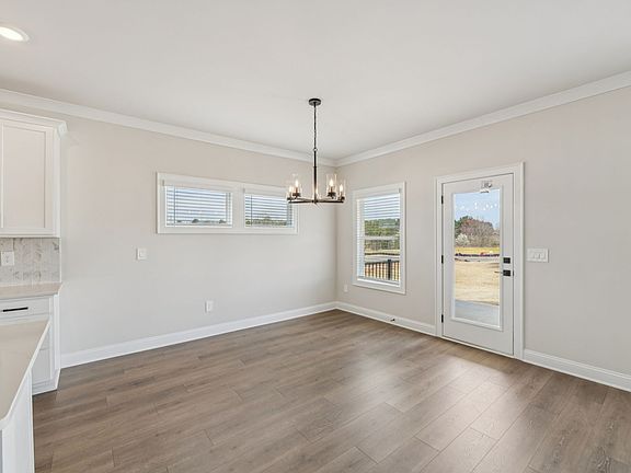 The Johnson floorplan with the Modern Glam Linen interior package.