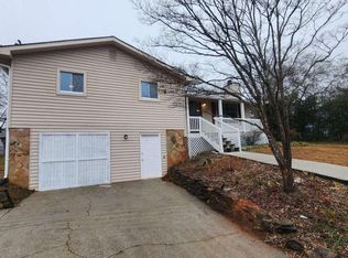 217 Village Way NW, Lawrenceville, GA 30046