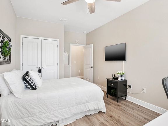 3rd image of 100 Grand Falls Ln #100
