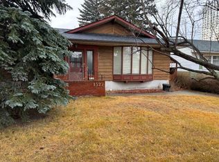 1527 E 22nd St NW, Calgary, AB T2N2N3