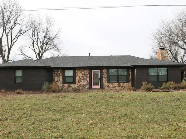 1618 Sheppard Rd, Burkburnett, TX 76354