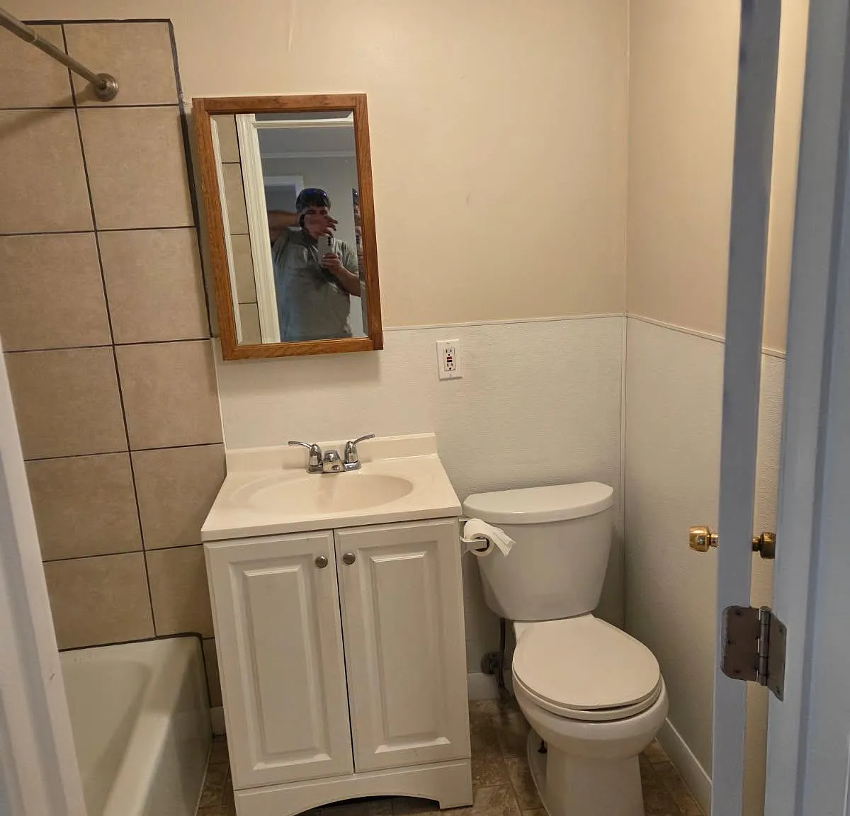 2 bed, 780 sqft, $1,800 — Photo 1