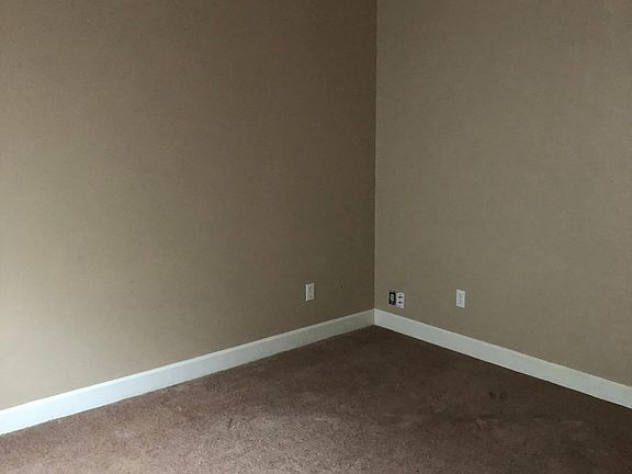 5th image of 243 Lakewood Loop Dr