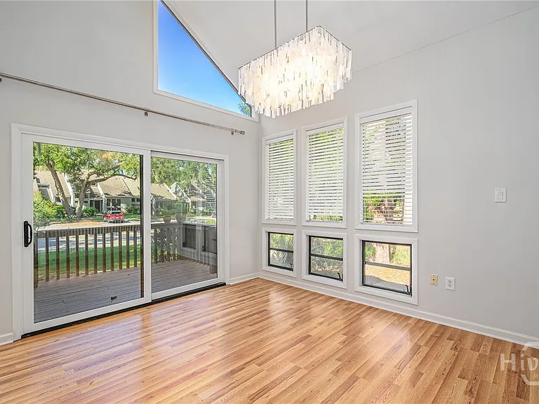 28 Dame Kathryn Dr — Photo 12