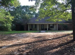 33 Peggy Staten Rd, Poplarville, MS 39470