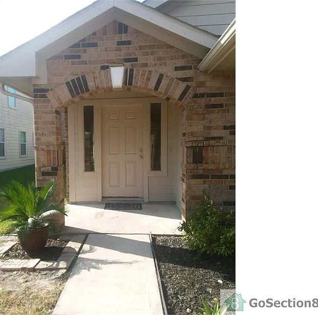 1st image of 20715 Grovedale Dr