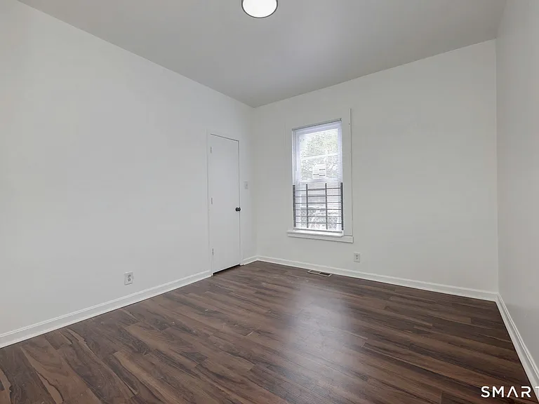 483 Ferry St #1 — Photo 21