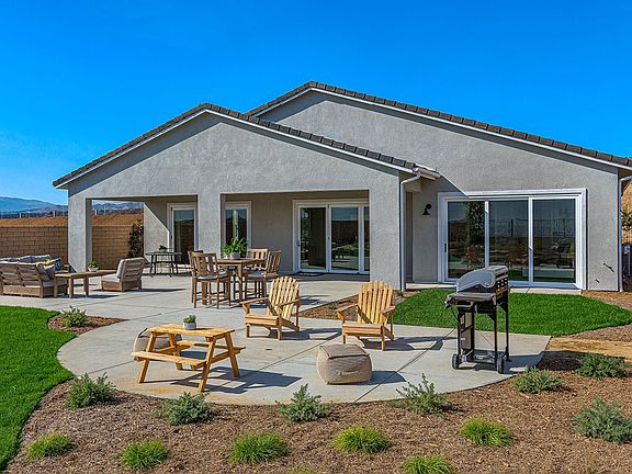 WR Ridgeland Plan 13 Model Home