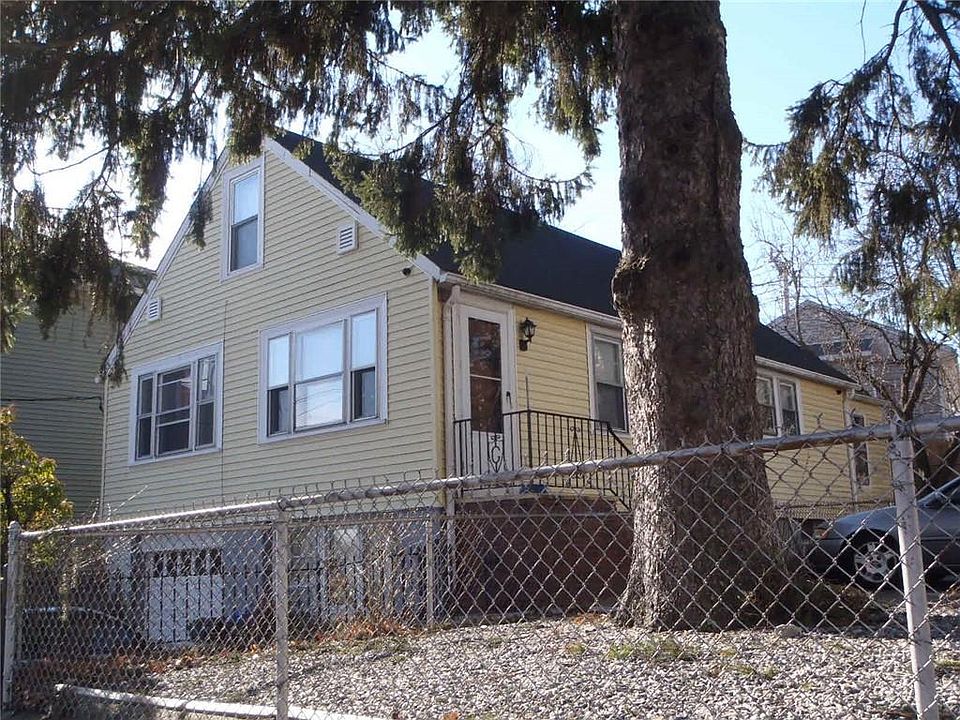 1st image of 26 Veazie St