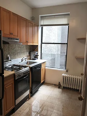 Rented by Aryeh Realty | media 16