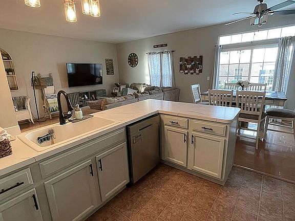 3rd image of 16436 W Willow Walk Dr