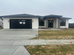 155 Sage Grouse Way, Kalispell, MT 59901