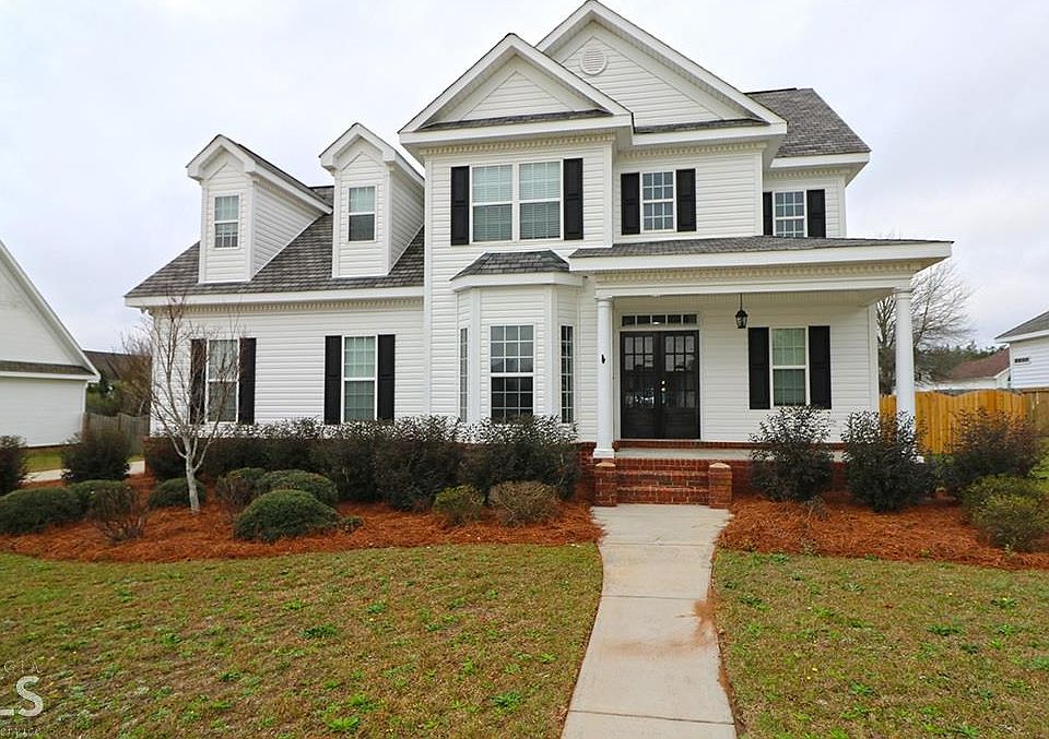 1st image of 305 Live Oak Ct