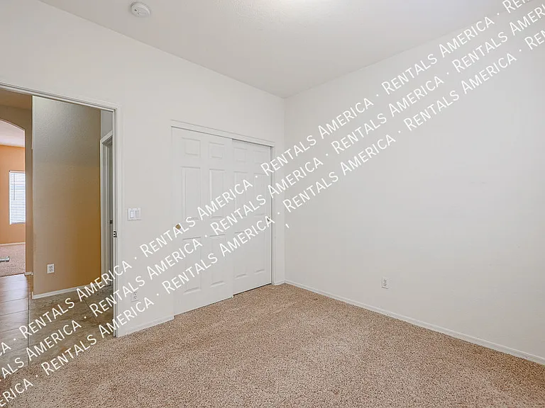 3752 E Woodside Way — Photo 13
